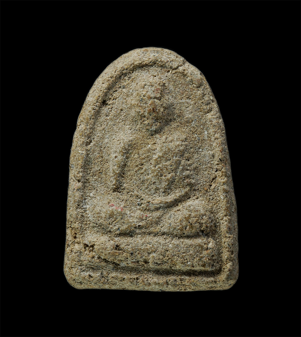 22Nov24 (86)p.jpg - พระพิมพ์ซุ้มกอ รูปเหมือนหลวงพ่อนั้งขัดสมาธิ เต็มองค์ เนื้อผงเก่าสวย มวลสารดี ไม่ทราบที่ | https://kamulet.in.th